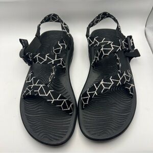 Chaco Black and White Patterned Sandals